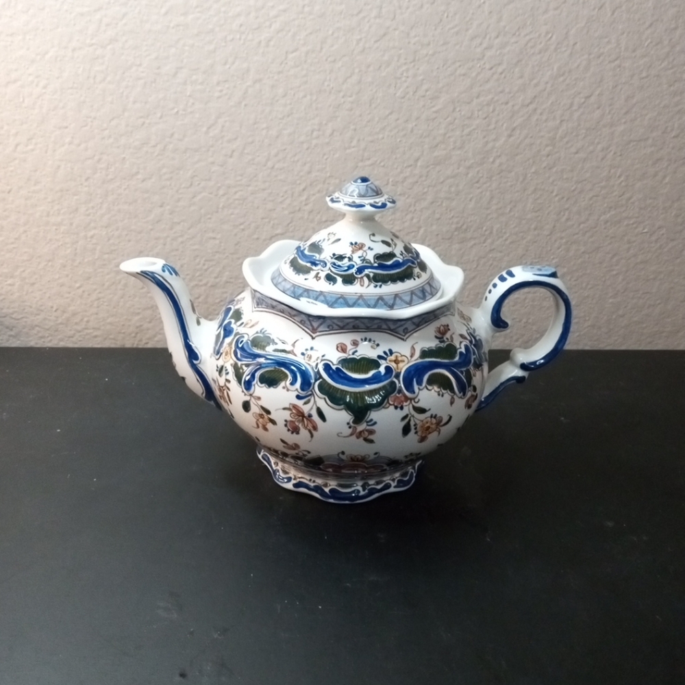 EXQUISITE HTF DeWit Delfts Polychrome Lidded Teapot Made in Holland